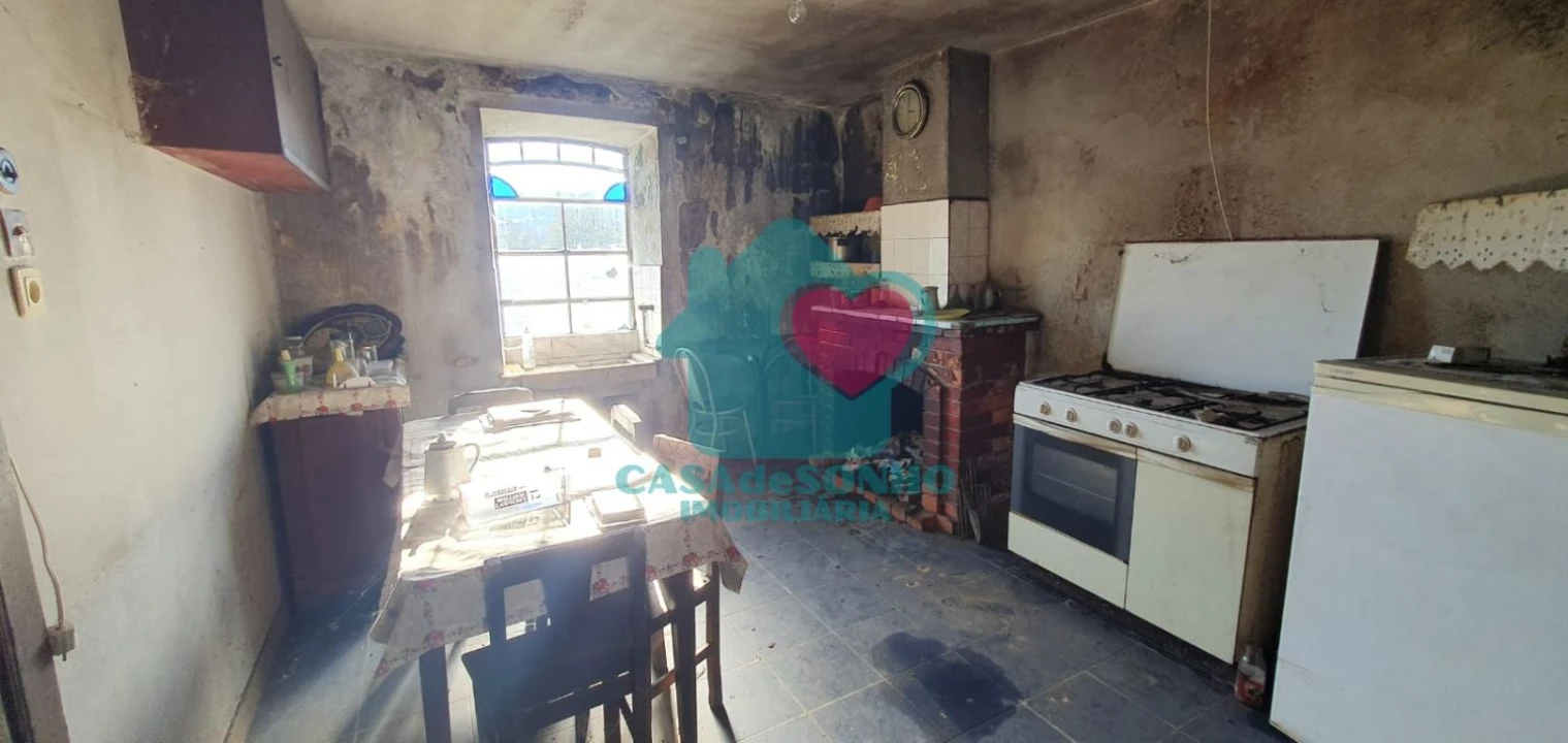 Moradia T3 para Venda em Ribeira de Fraguas Foto 5