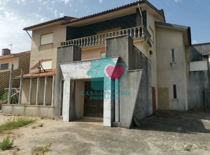 Moradia T4 para Venda em Albergaria-A-Velha e Valmaior Foto 1