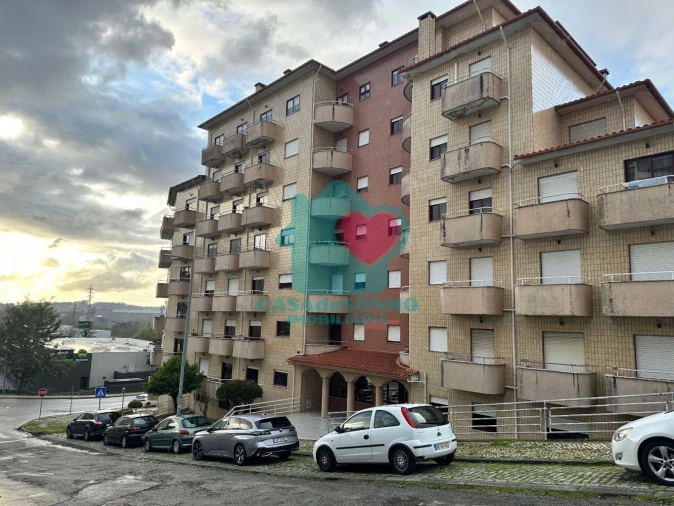 Apartamento T3 para Venda em O. Azeméis, Riba-Ul, Ul, Macinhata Seixa, Madail