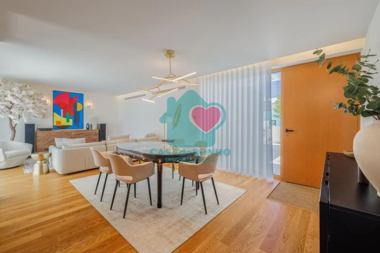 Moradia T4 para Venda em Esgueira Foto 3