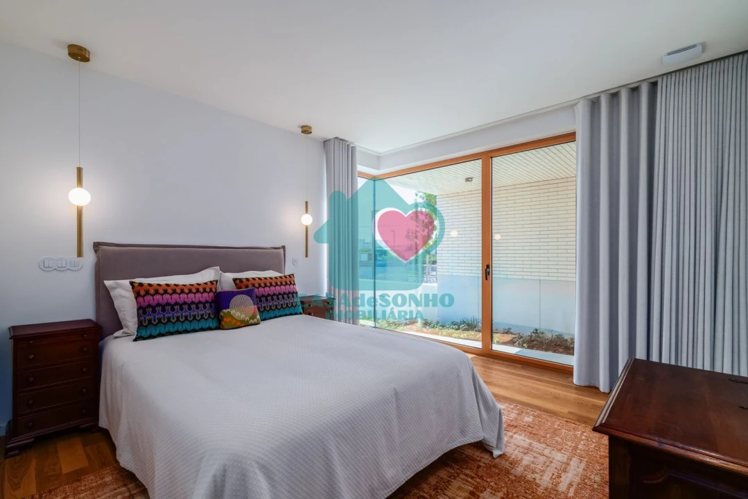 Moradia T4 para Venda em Esgueira Foto 18