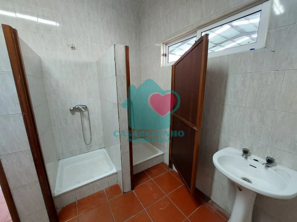 Loja para Arrendamento em Albergaria-A-Velha e Valmaior Foto 8