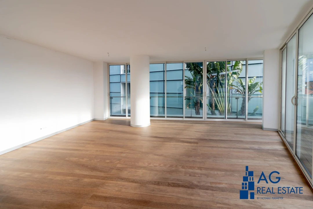 Apartamento T4 para Venda em Funchal (Se) Foto 1