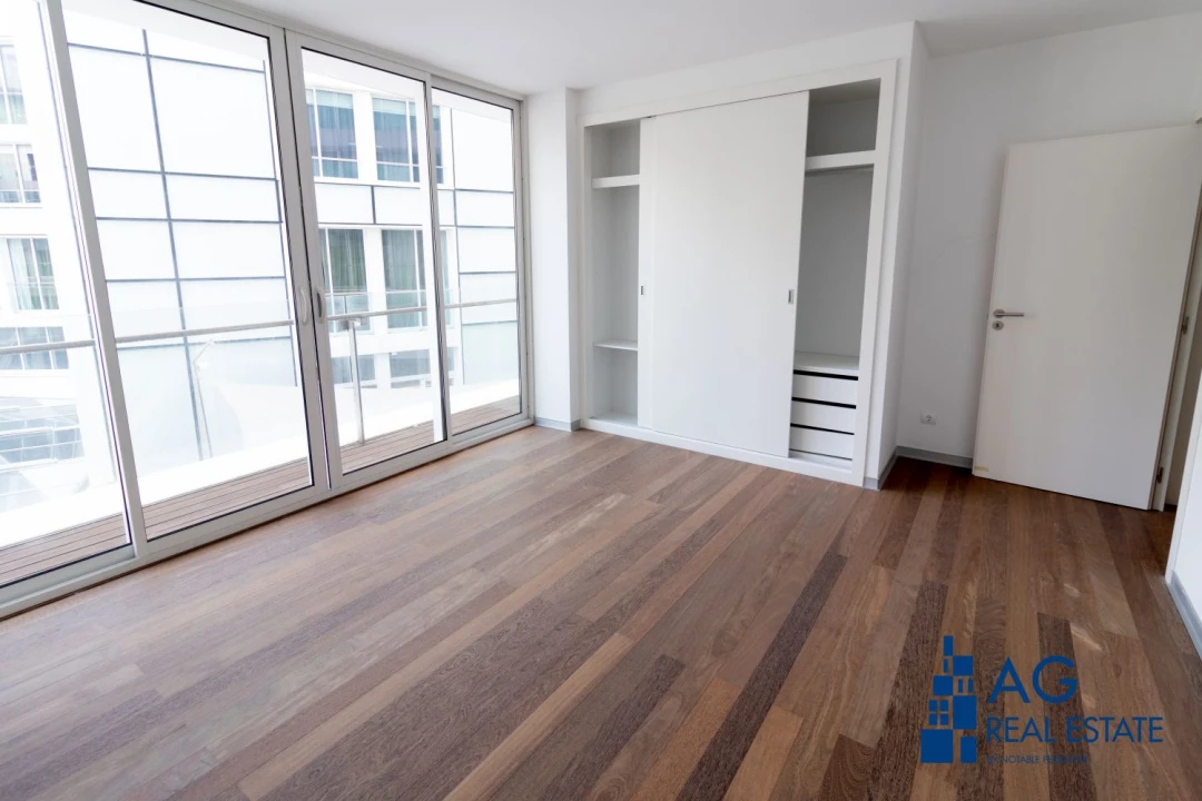 Apartamento T4 para Venda em Funchal (Se) Foto 10