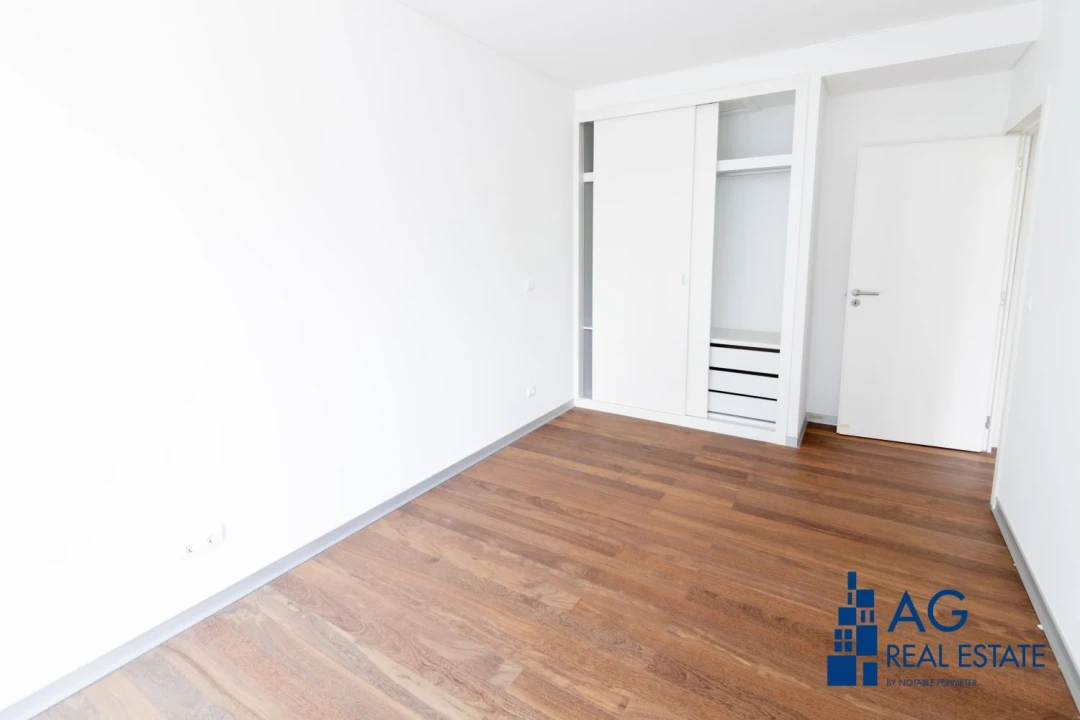 Apartamento T4 para Venda em Funchal (Se) Foto 8