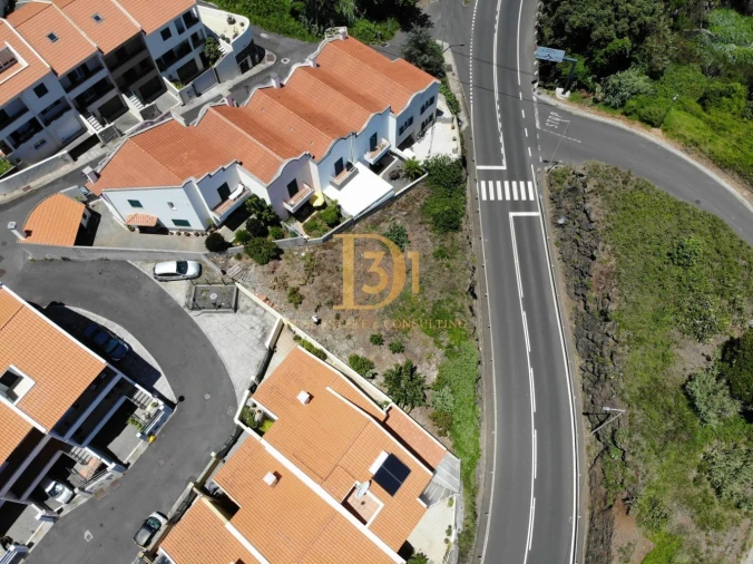 Terreno para Venda em Caniço Foto 8