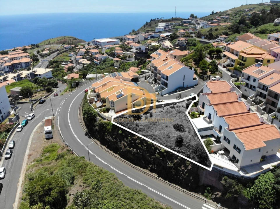 Terreno para Venda em Caniço Foto 2