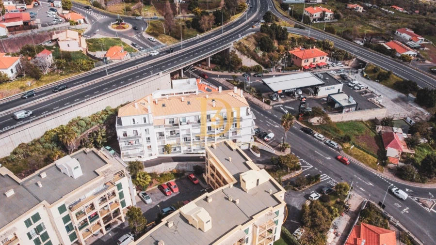 Apartamento T2 para Venda em Caniço Foto 8