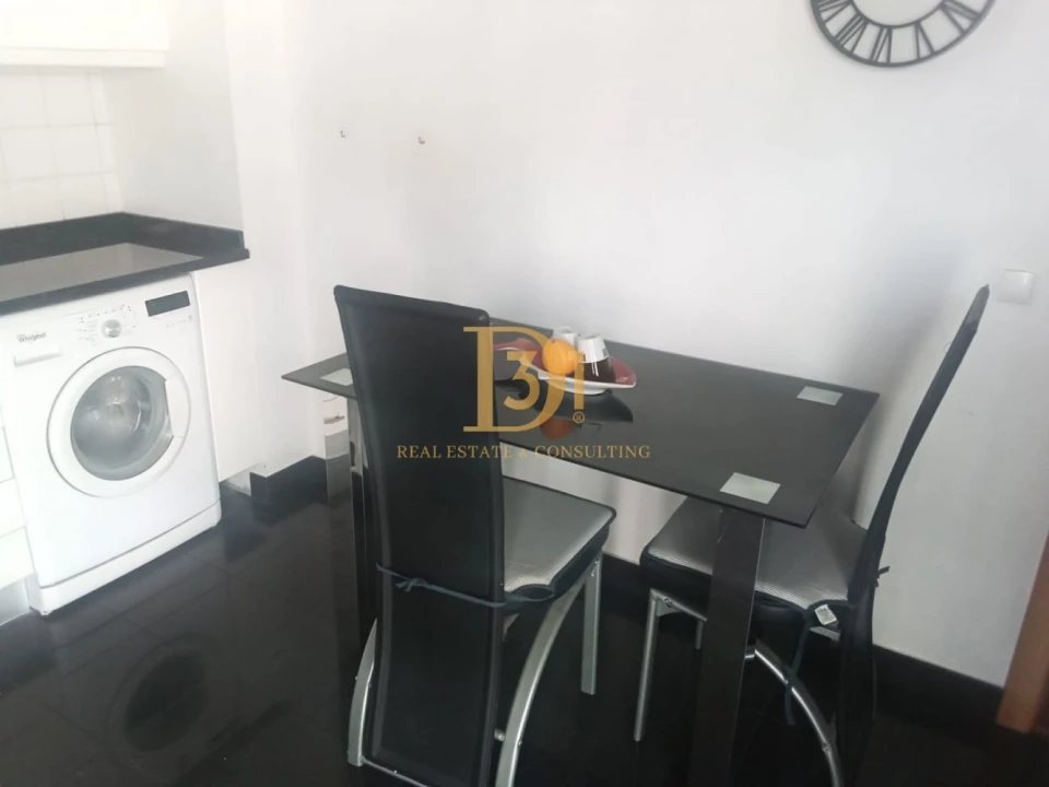 Apartamento T2 para Venda em Caniço Foto 18