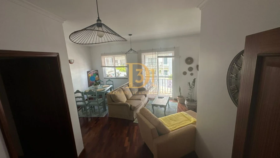 Apartamento T2 para Venda em Caniço Foto 32
