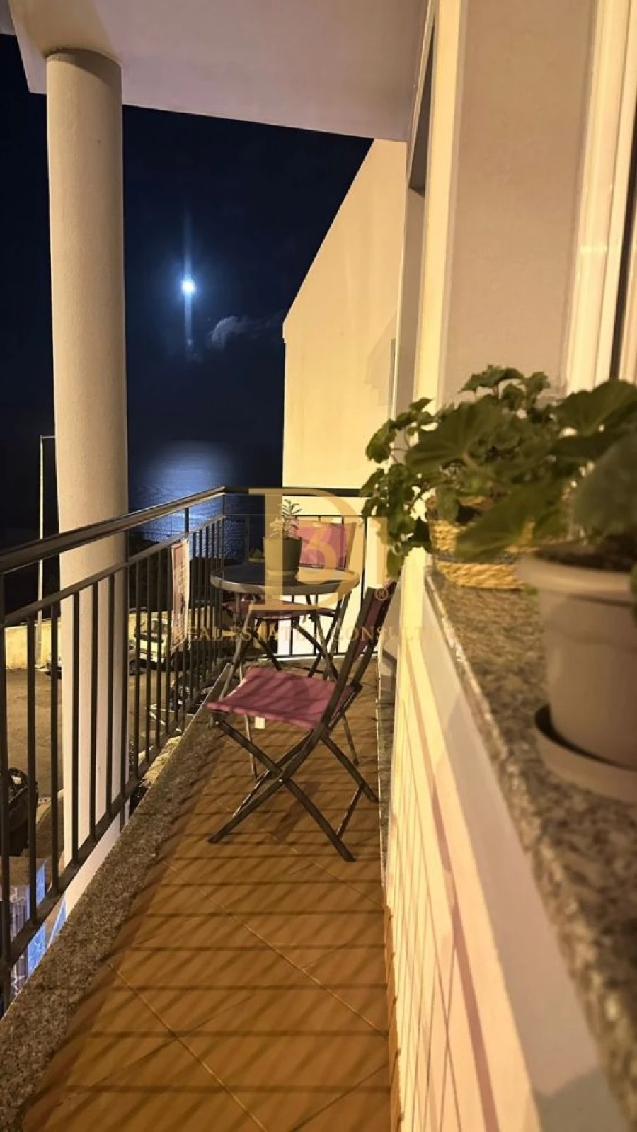 Apartamento T2 para Venda em Caniço Foto 4