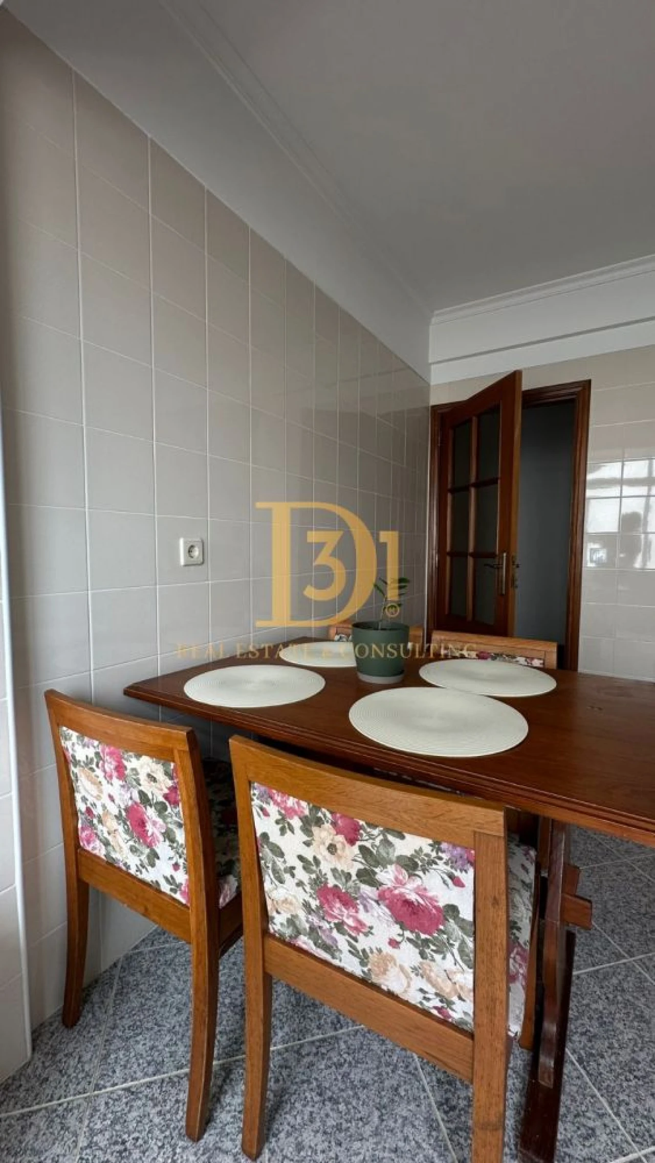 Apartamento T2 para Venda em Caniço Foto 9