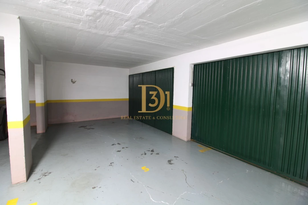 Apartamento T2 para Venda em Caniço Foto 12