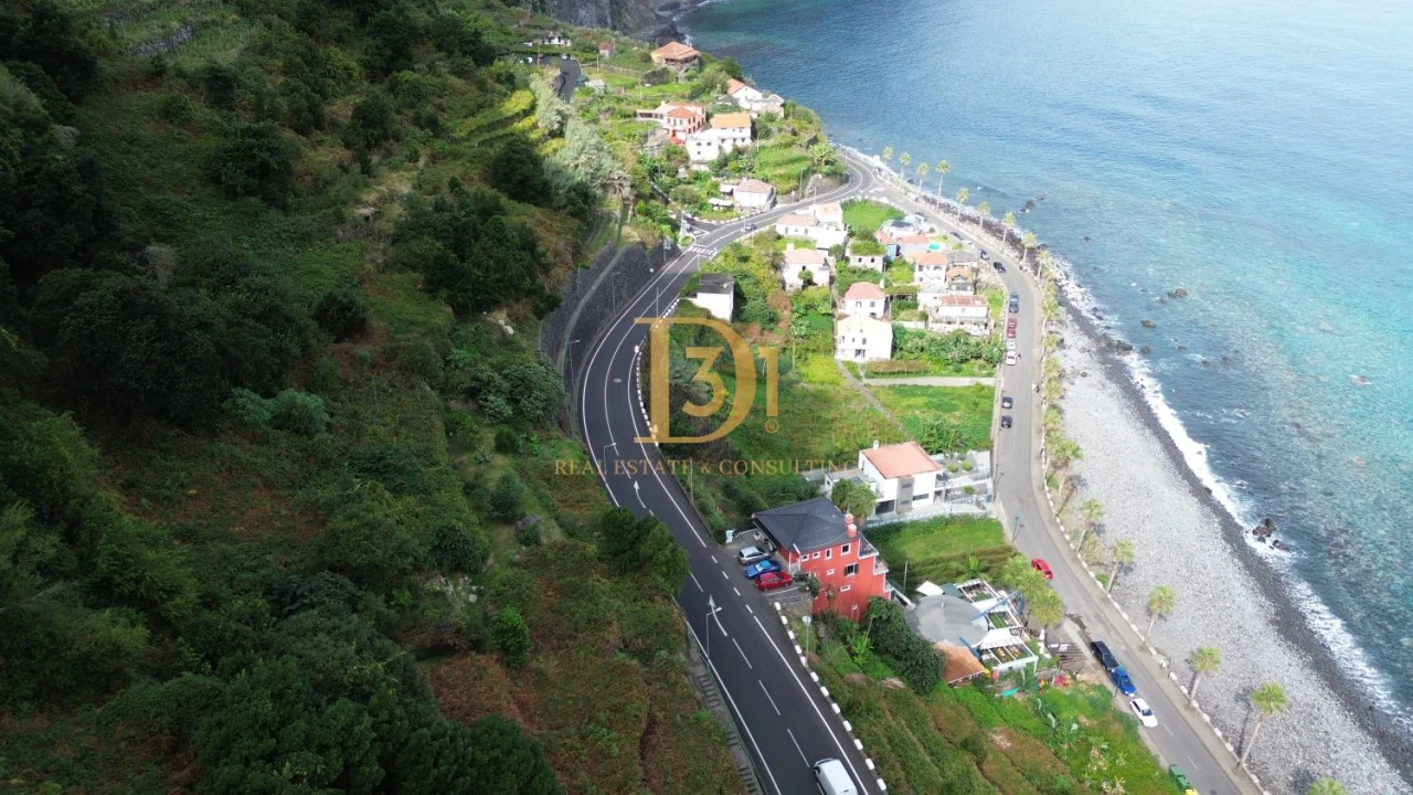 Terreno para Venda em Seixal Foto 1
