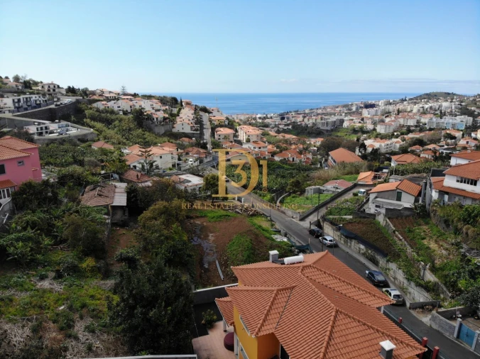 Moradia T3 para Venda em São Roque Foto 12