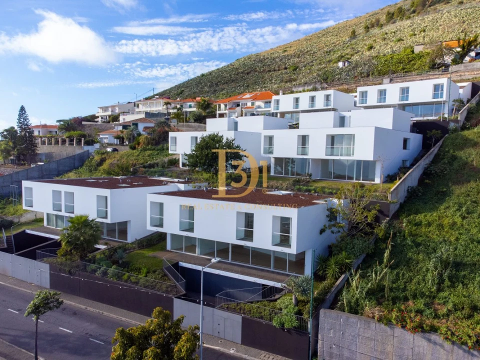 Moradia T4 para Venda em São Martinho Foto 5