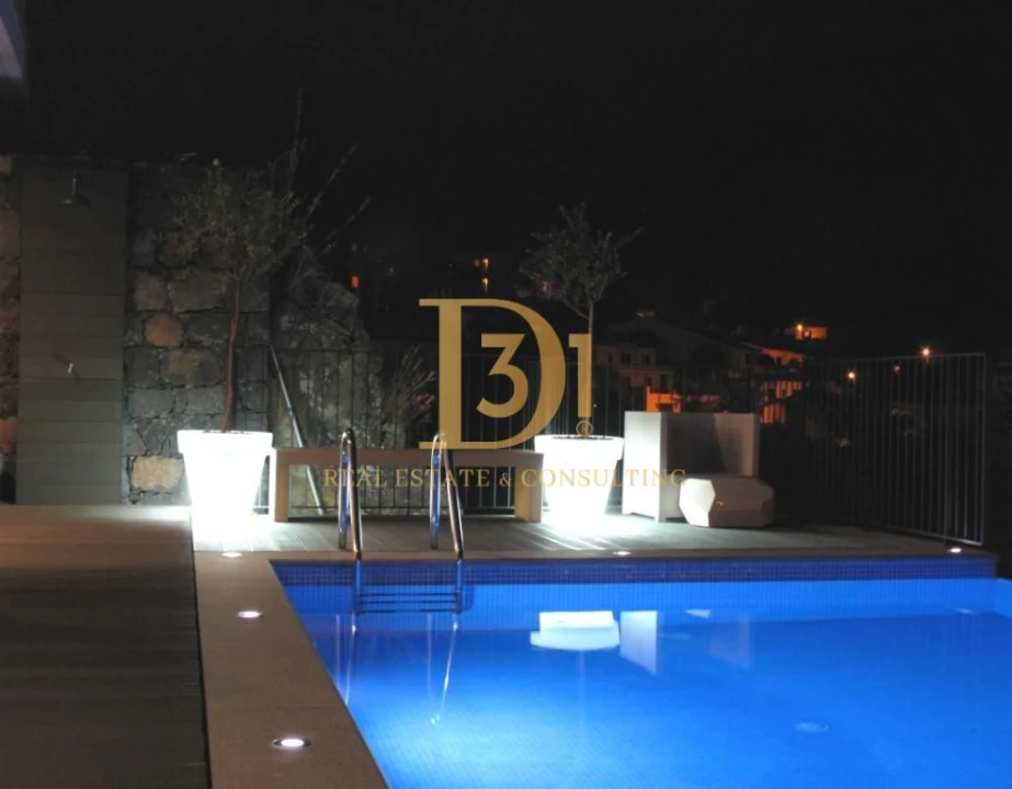 Moradia T3 para Venda em Caniço Foto 33