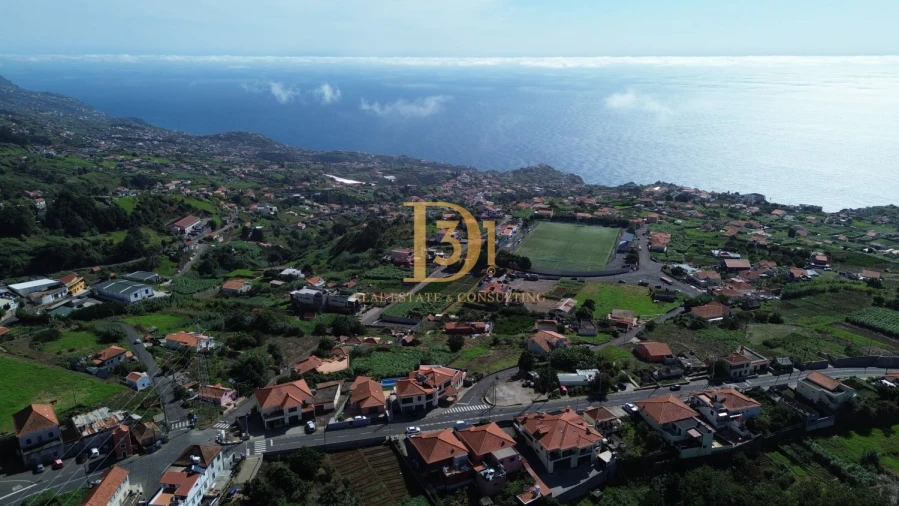 Terreno para Venda em Canhas Foto 2