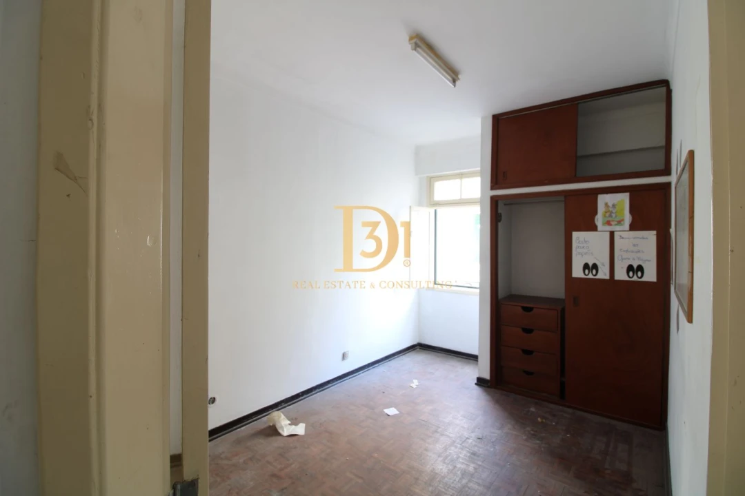 Loja para Venda em Funchal (São Pedro) Foto 6