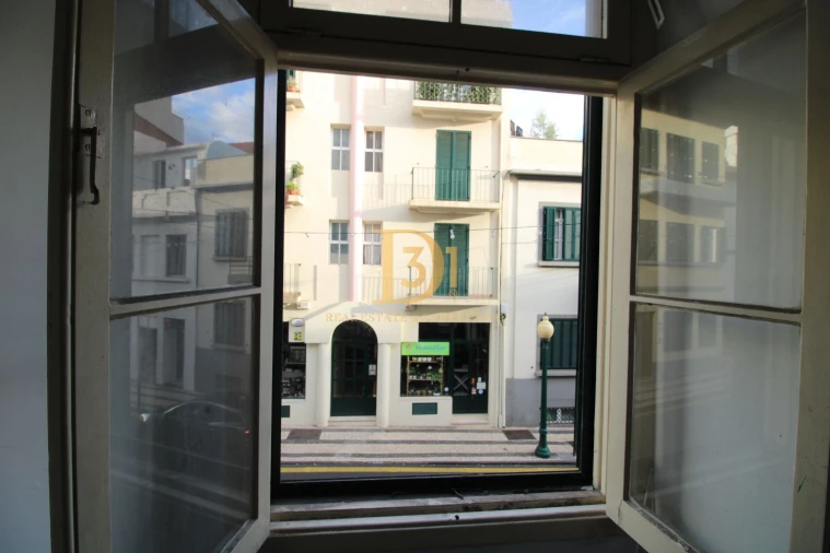 Loja para Venda em Funchal (São Pedro) Foto 14