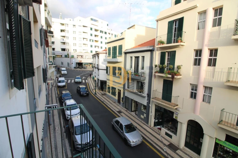 Loja para Venda em Funchal (São Pedro) Foto 12