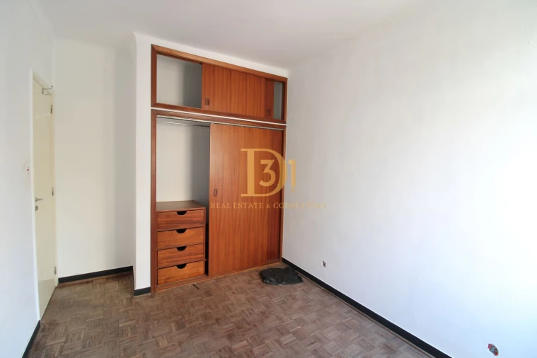 Loja para Venda em Funchal (São Pedro) Foto 7