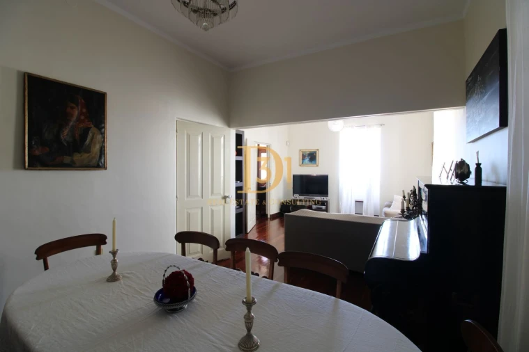 Moradia T4 para Venda em Funchal (Santa Maria Maior) Foto 17