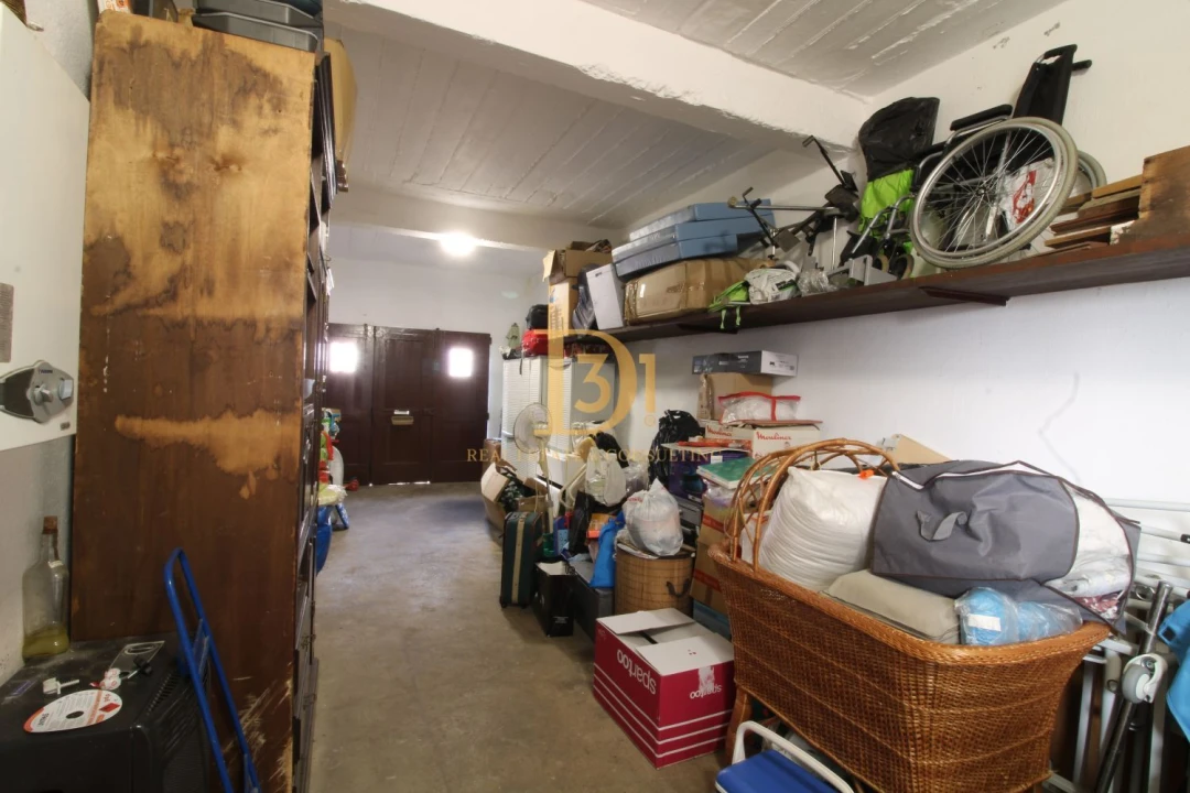 Moradia T4 para Venda em Funchal (Santa Maria Maior) Foto 39