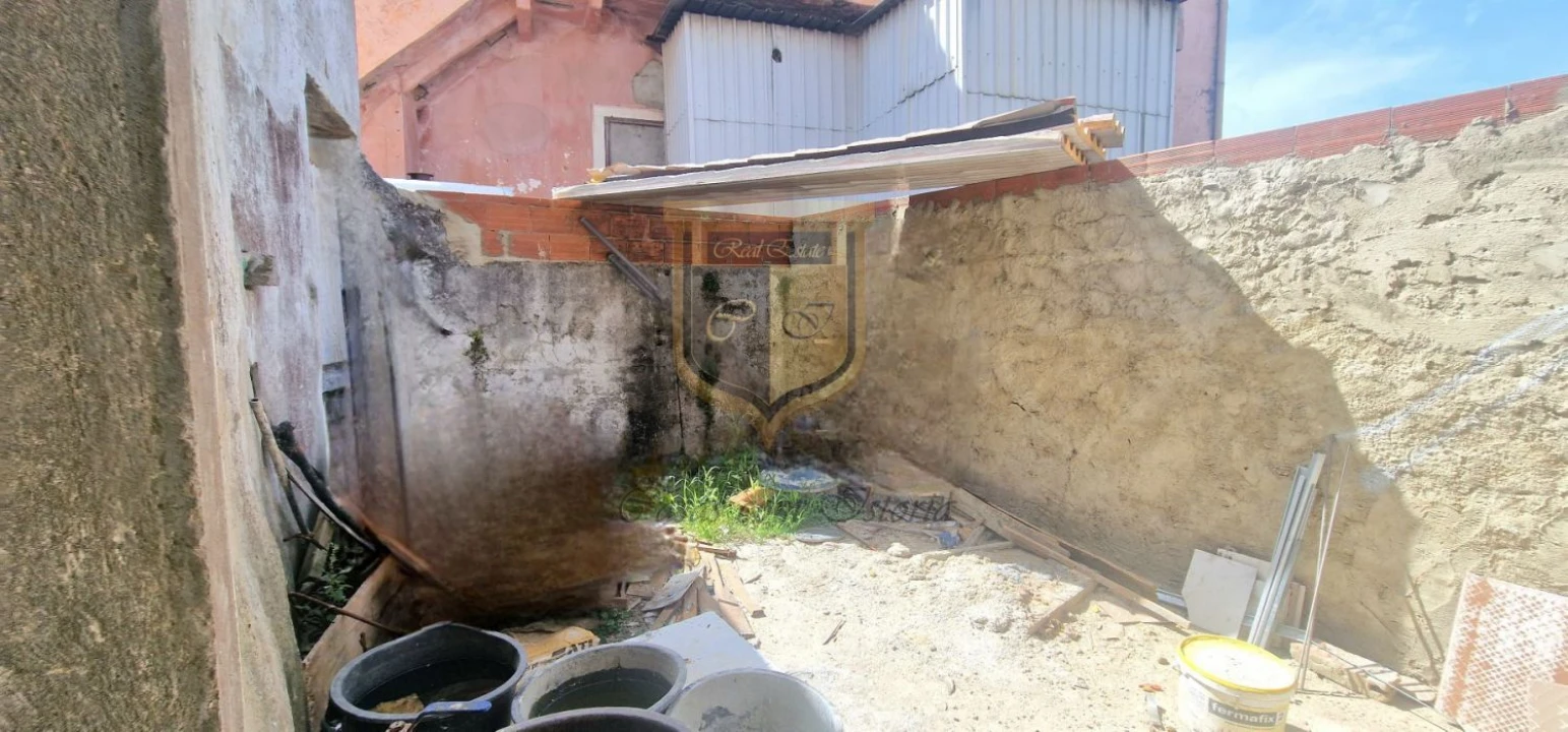 Moradia T2 para Venda em Aldeia Galega da Merceana e Aldeia Gavinha Foto 11