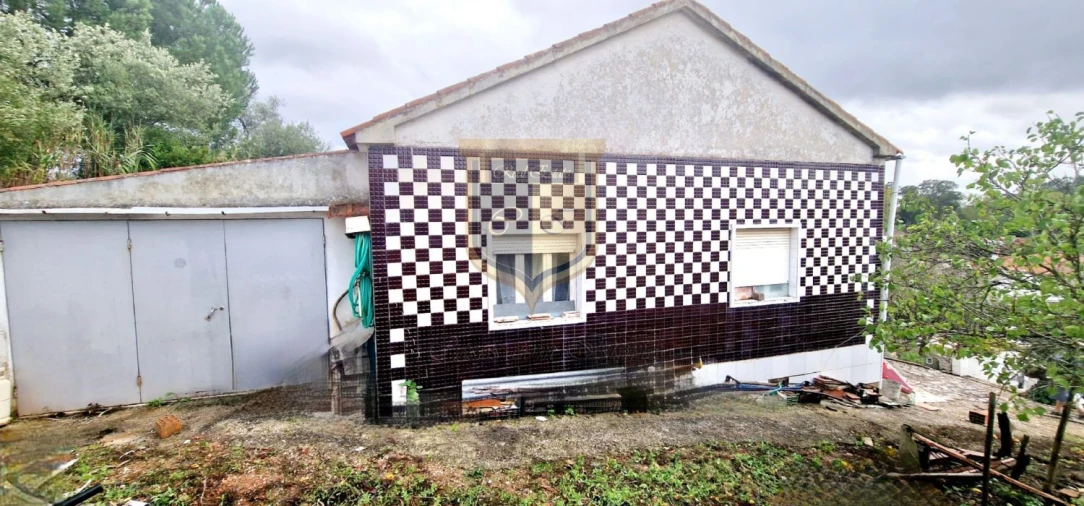 Moradia T3 para Venda em Carvoeira e Carmões Foto 10