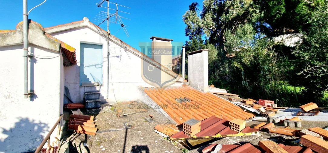 Moradia T3 para Venda em Carvoeira e Carmões Foto 17