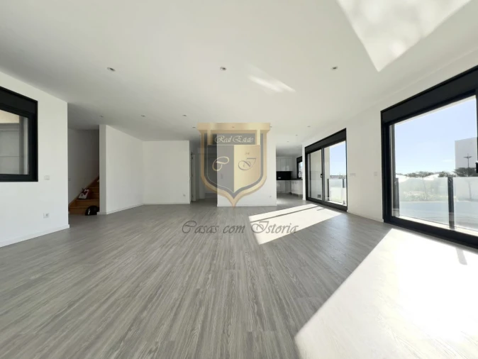 Moradia T4 para Venda em A dos Cunhados e Maceira Foto 5