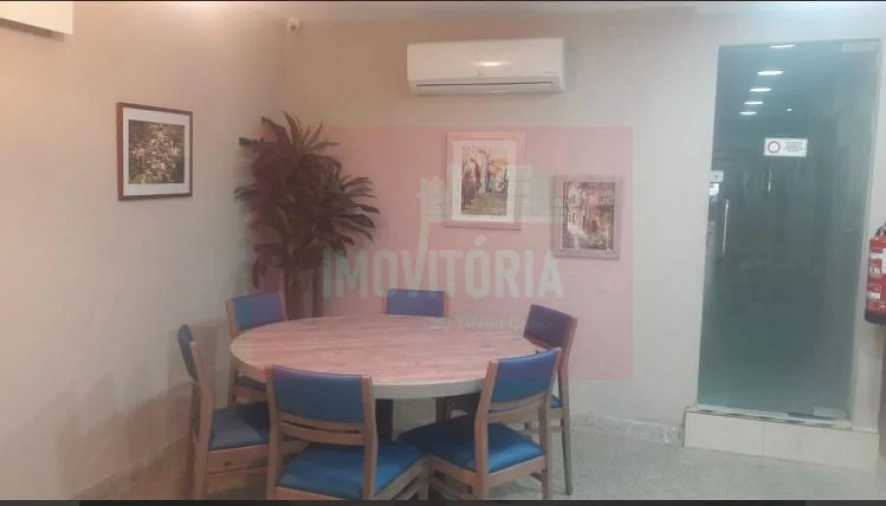 Loja para Venda em Arroios Foto 30