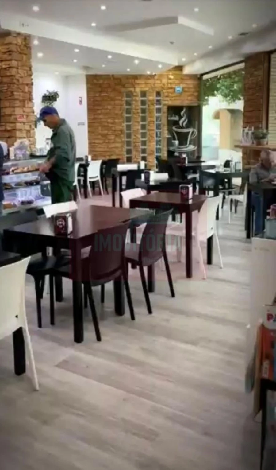 Loja para Trespasse em Sacavém e Prior Velho Foto 2