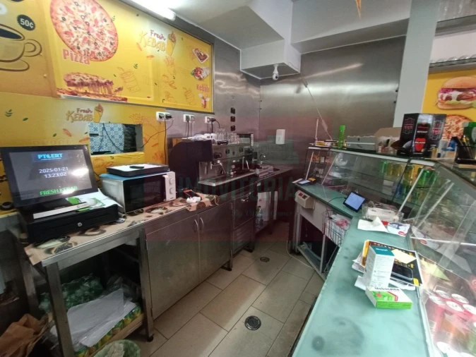 Loja para Trespasse em Mina de Água Foto 1