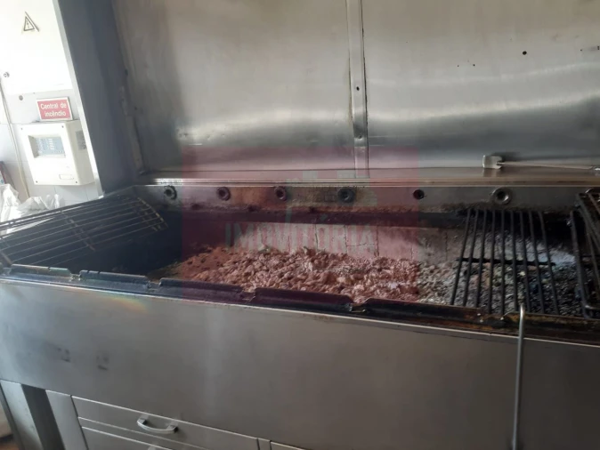 Loja para Trespasse em Seixal, Arrentela e Aldeia de Paio Pires Foto 2