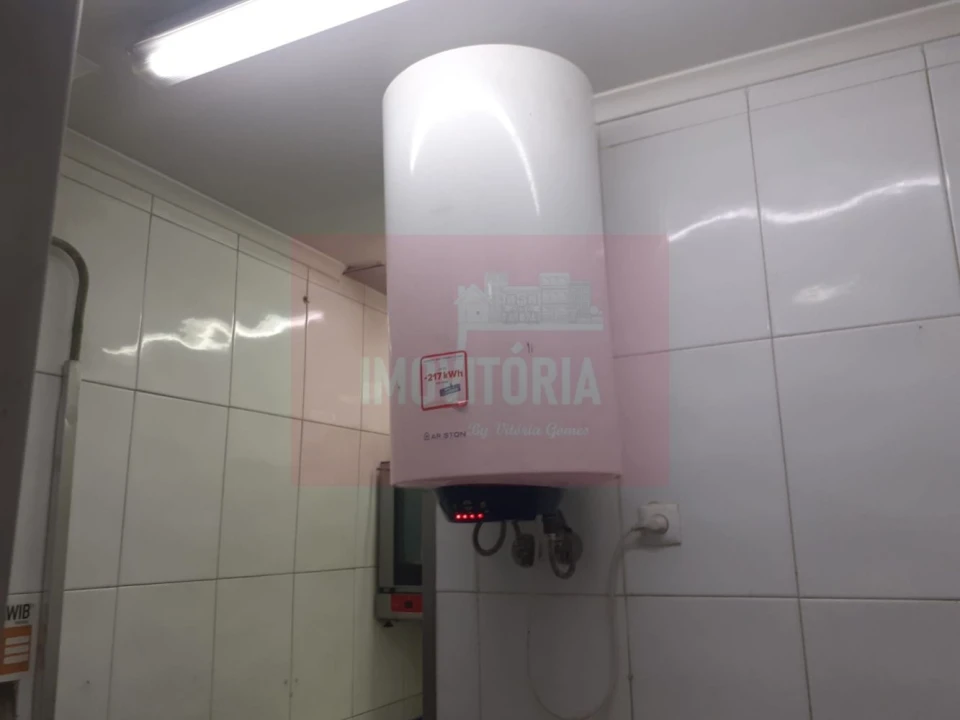 Loja para Trespasse em Seixal, Arrentela e Aldeia de Paio Pires Foto 30