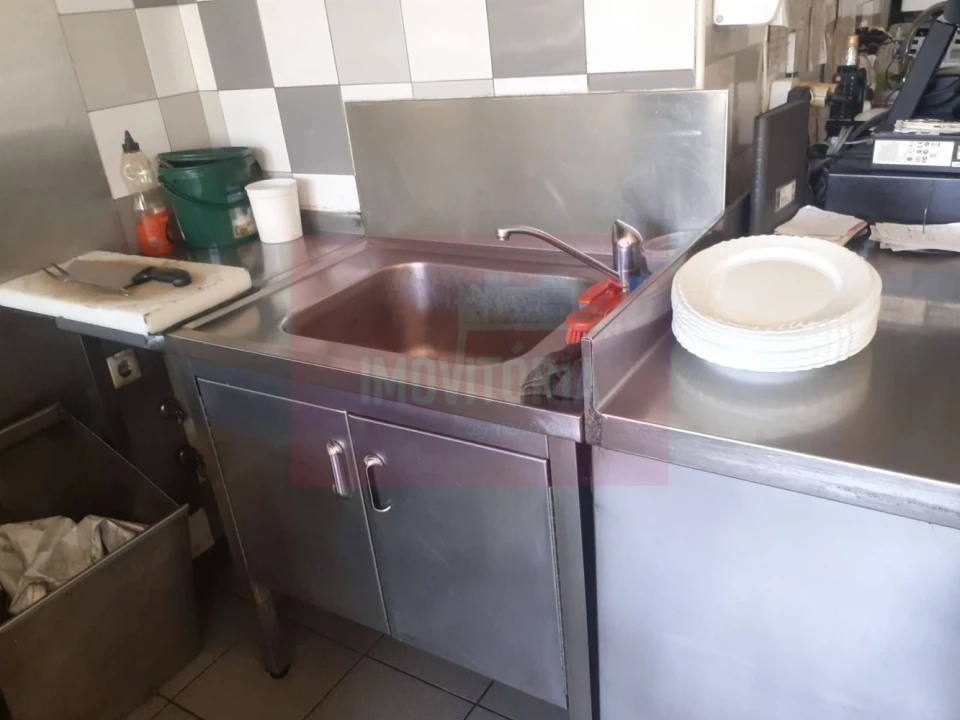 Loja para Trespasse em Seixal, Arrentela e Aldeia de Paio Pires Foto 13