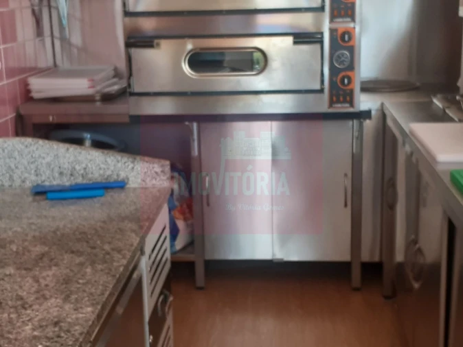 Loja para Trespasse em Almada, Cova da Piedade, Pragal e Cacilhas Foto 16