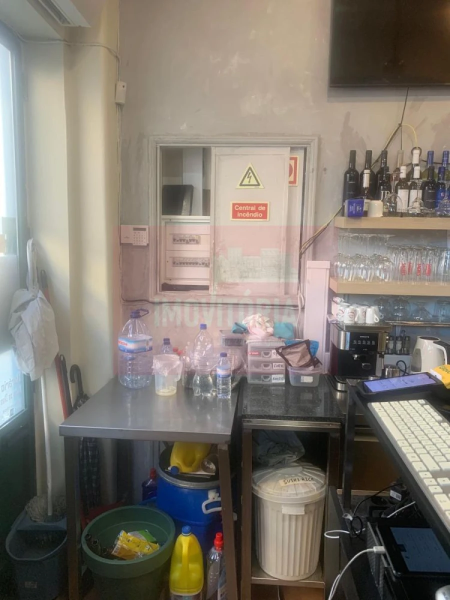 Loja para Trespasse em Alcantara Foto 3