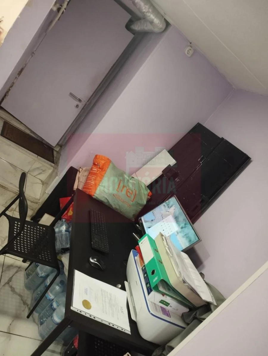 Loja para Trespasse em Santa Maria Maior Foto 9