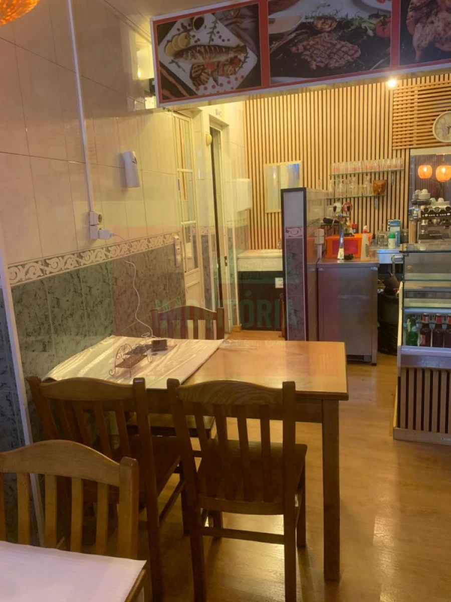 Loja para Trespasse em Santa Maria Maior Foto 13