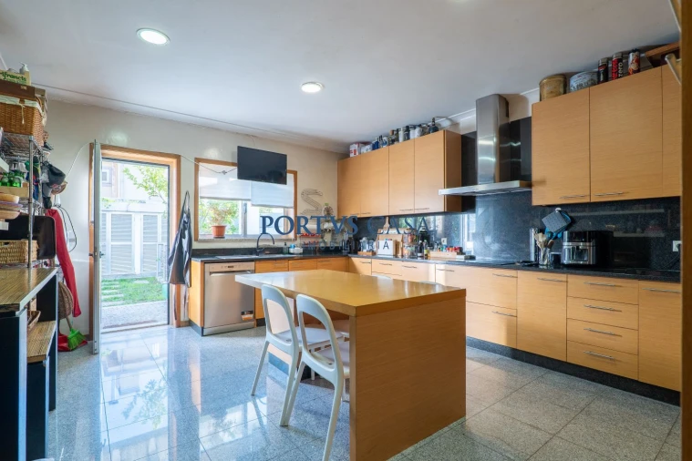 Moradia T3 para Venda em Nogueira e Silva Escura Foto 10