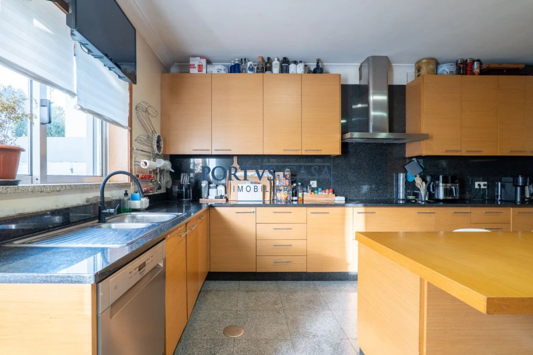 Moradia T3 para Venda em Nogueira e Silva Escura Foto 19