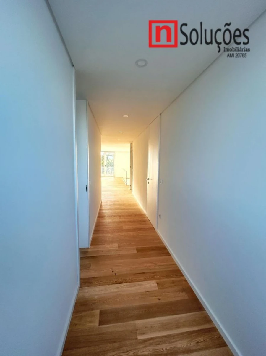 Moradia T6 para Venda em Santo Estêvão Foto 34