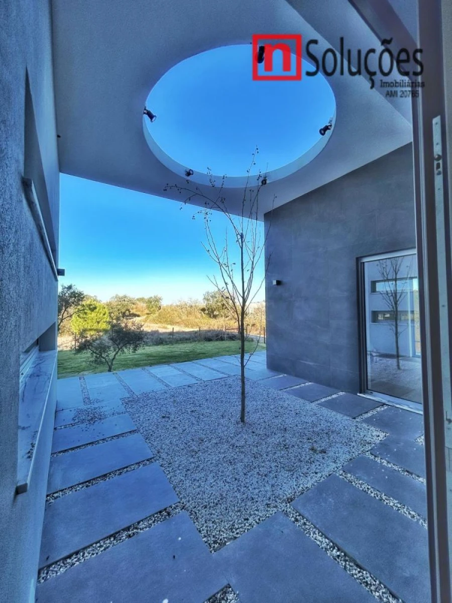 Moradia T6 para Venda em Santo Estêvão Foto 19