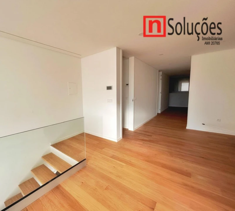 Moradia T6 para Venda em Santo Estêvão Foto 58