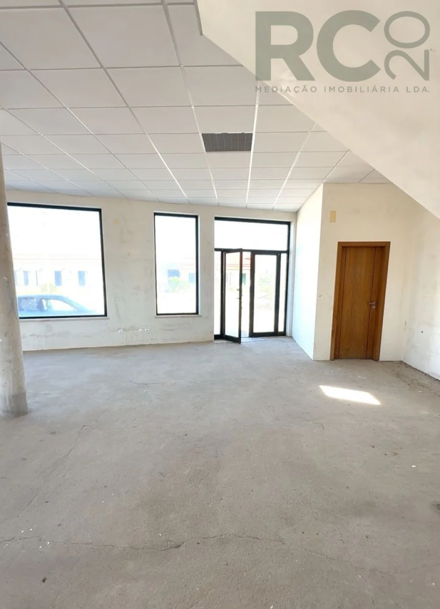 Loja para Venda em Salvaterra de Magos e Foros de Salvaterra Foto 9