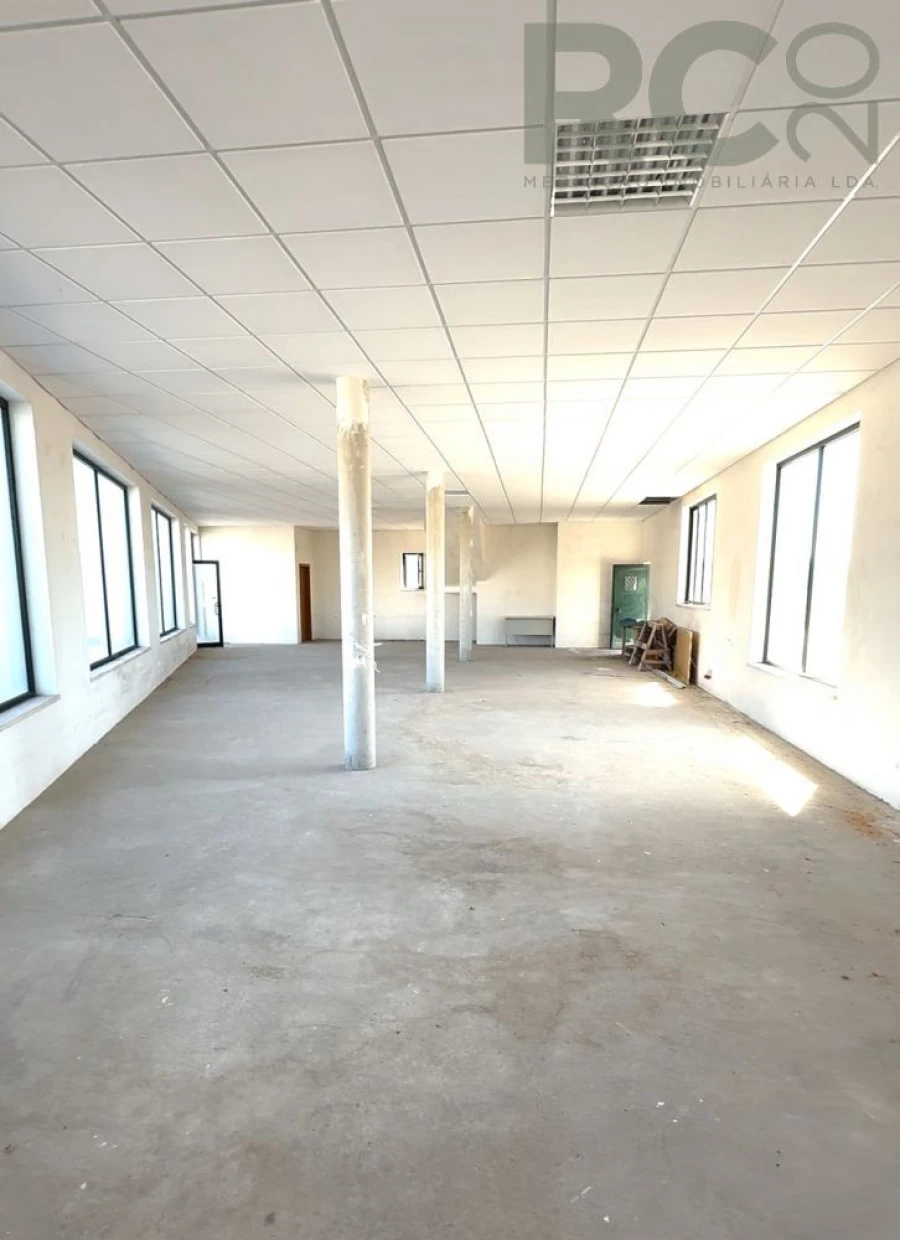 Loja para Venda em Salvaterra de Magos e Foros de Salvaterra Foto 8