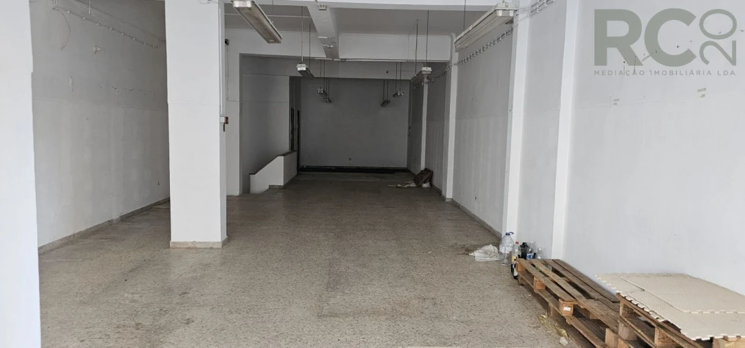 Loja para Arrendamento em Póvoa de Santa Iria e Forte da Casa Foto 5